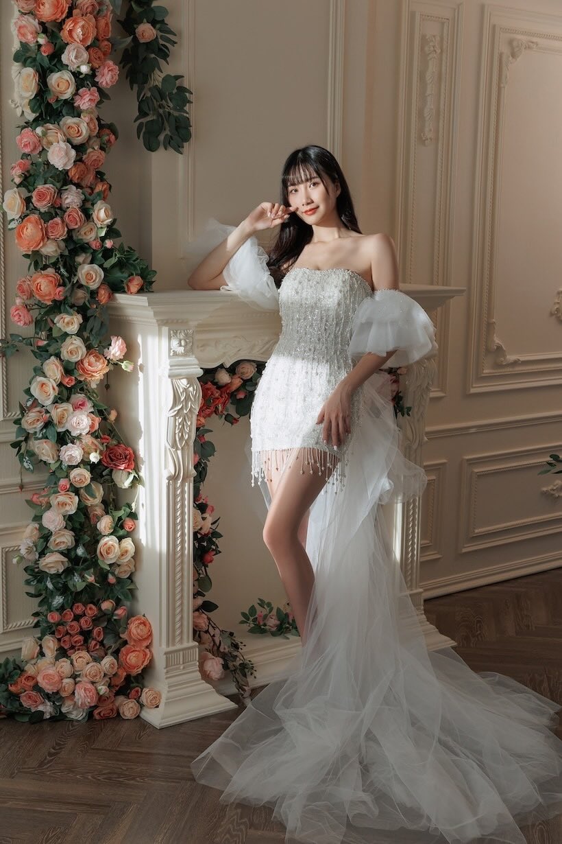 平口管珠短婚紗 台北禮服租借 ROYAL MANSION 蘿亞結婚精品