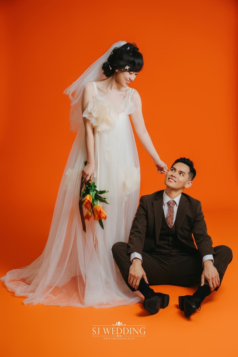 輕盈花朵短婚紗 台北禮服租借 ROYAL MANSION 蘿亞結婚精品