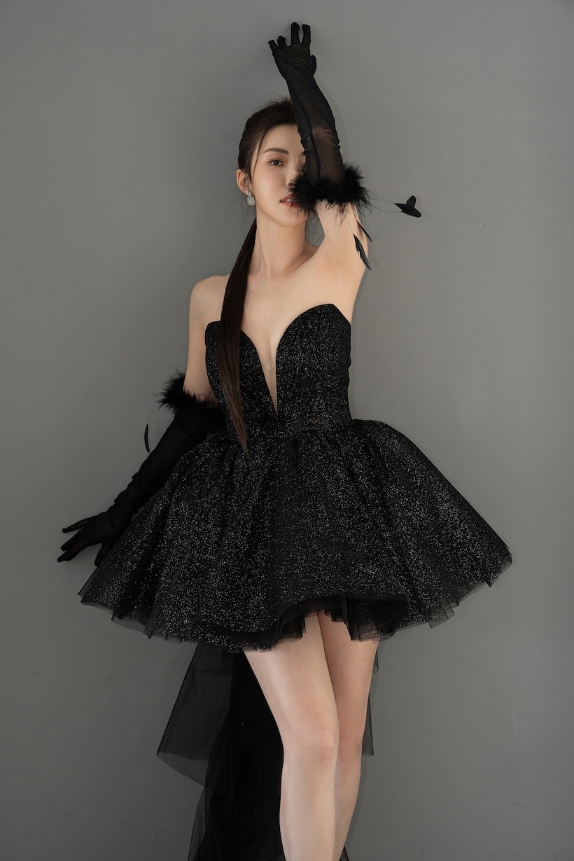 黑色羽毛短禮服 台北禮服租借 ROYAL MANSION 蘿亞結婚精品
