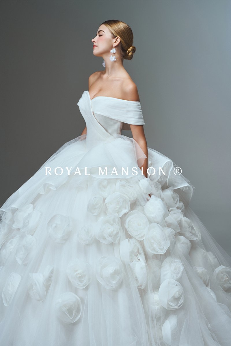 2026法式高訂-純白花境.一字領立體花朵紗裙禮服 ROYAL MANSION 蘿亞結婚精品