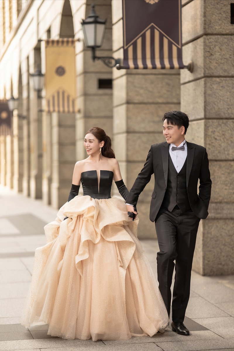 黑色禮服-黑色婚紗-黑色晚禮服-黑金撞色層次蓬裙3-台北禮服租借 ROYAL MANSION 蘿亞結婚精品
