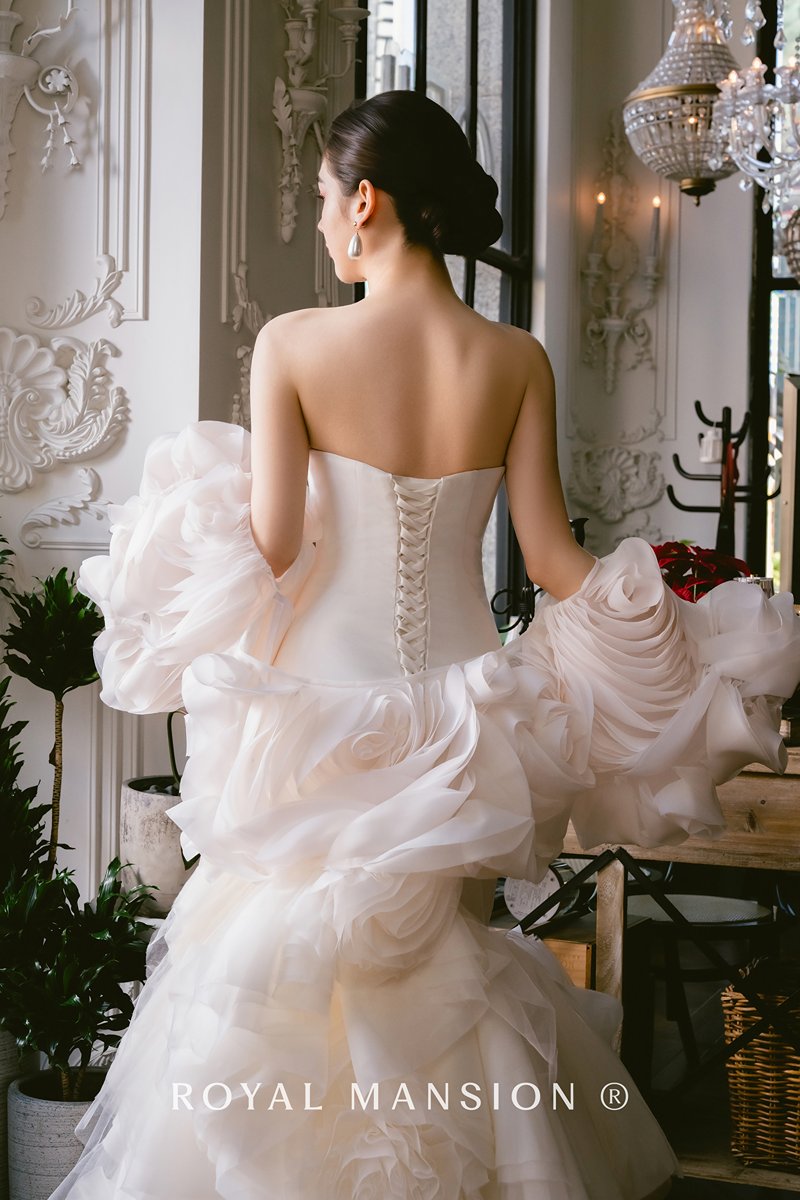 法式婚紗-立體玫瑰袖魚尾 ROYAL MANSION 蘿亞結婚精品