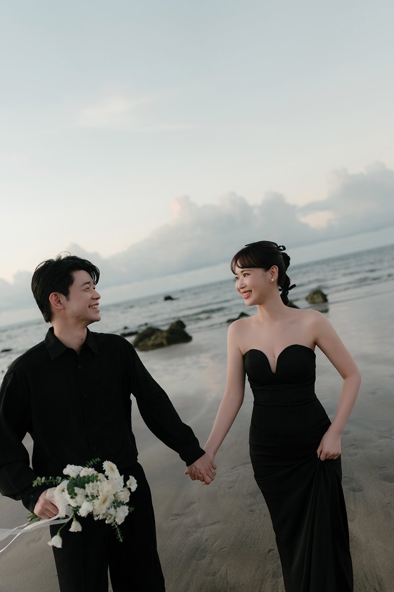 桃心領黑色緞面魚尾禮服5- 台北禮服租借 ROYAL MANSION 蘿亞結婚精品