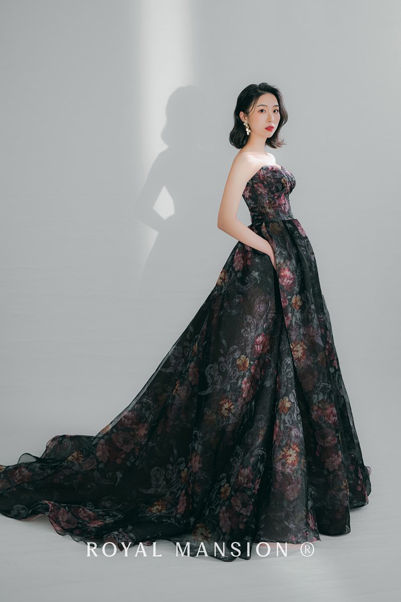 黑色禮服-黑色婚紗-黑色晚禮服-印花蓬裙3-台北禮服租借 ROYAL MANSION 蘿亞結婚精品